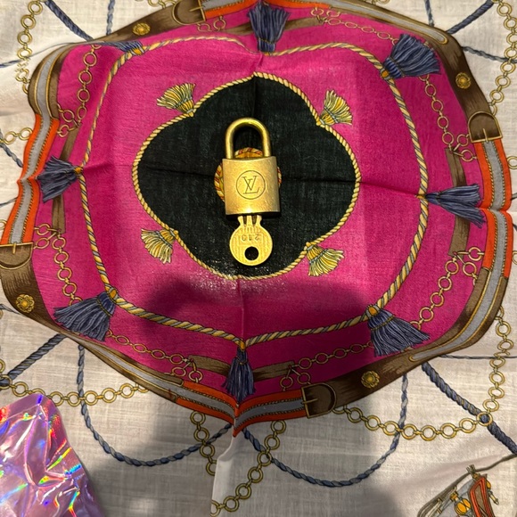 Louis Vuitton Accessories - Louis Vuitton 200 Series Lock and Key #210 - Brass